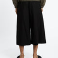 Amomento Wide Bermuda Pants | Rezet Store