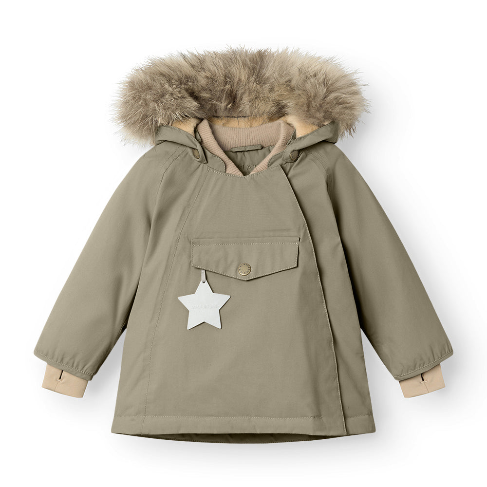 MATWANG Winterjacke mit Fleecefutter und Fellbesatz. GRS