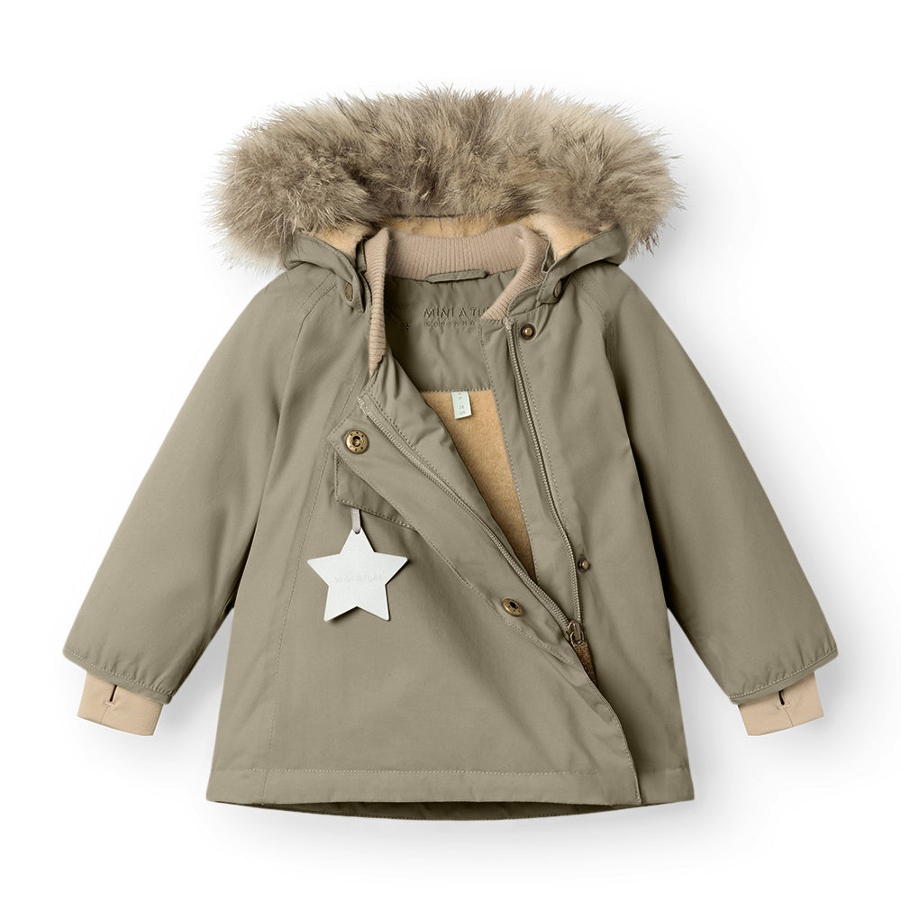 MATWANG Winterjacke mit Fleecefutter und Fellbesatz. GRS