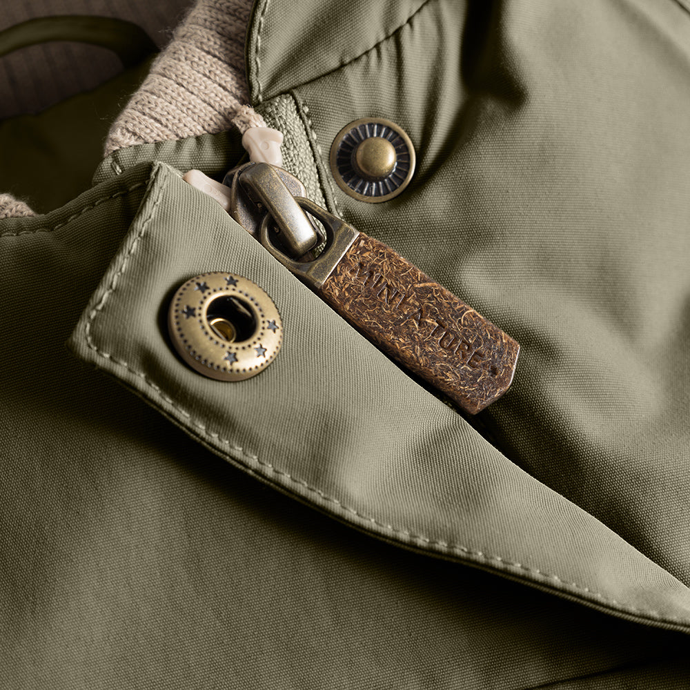 MATWANG Winterjacke mit Fleecefutter und Fellbesatz. GRS