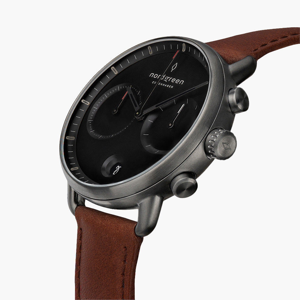 Nordgreen Pioneer ブラックダイヤル Pioneer - BUNDLE Black Dial Gun Metal | Brown Leather/ Black