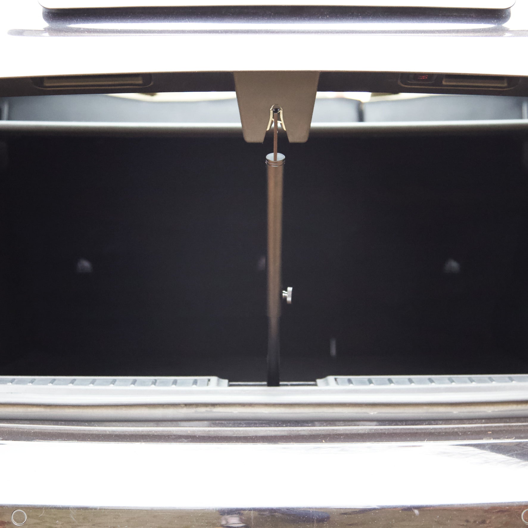 CCF Dør- og bagklapsholder