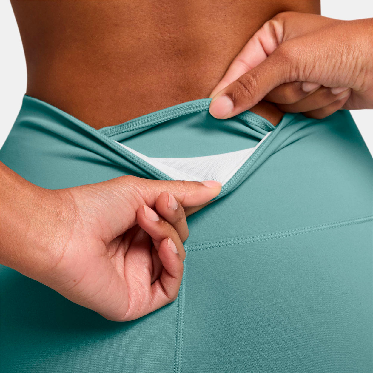 One High Waisted Tights