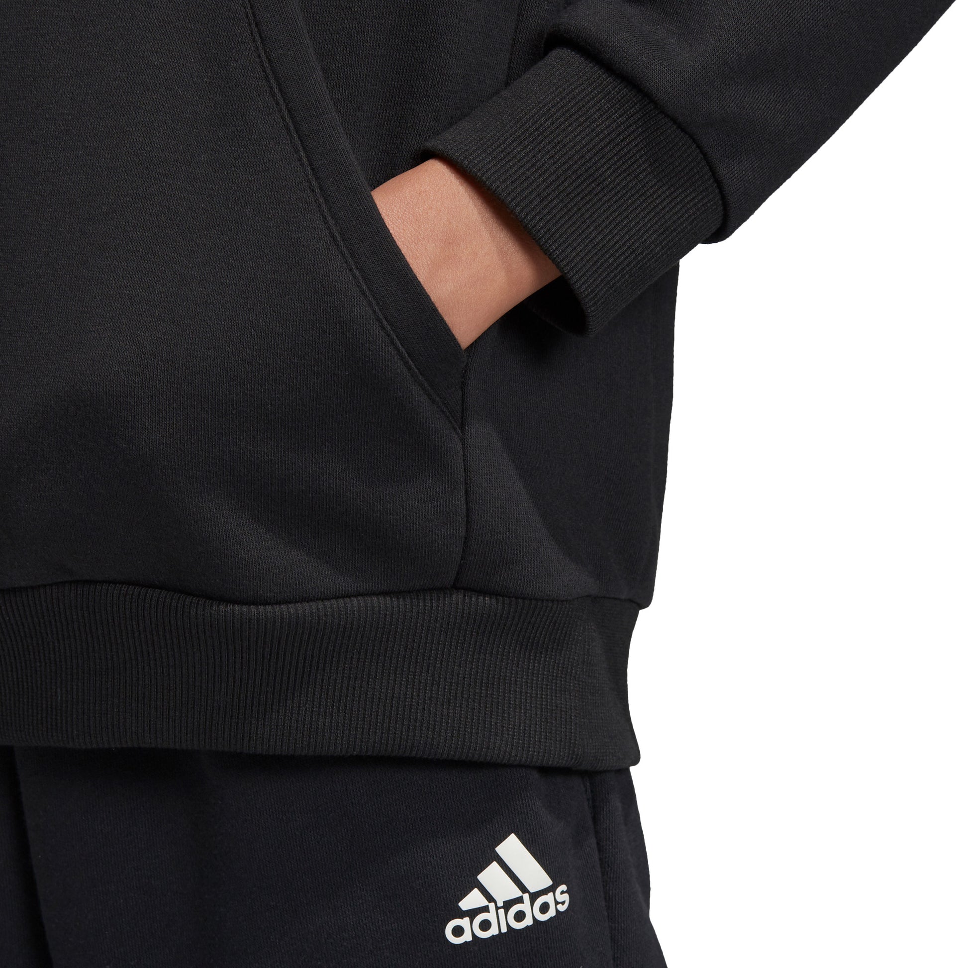 Must Haves Badge Of Sport Pullover