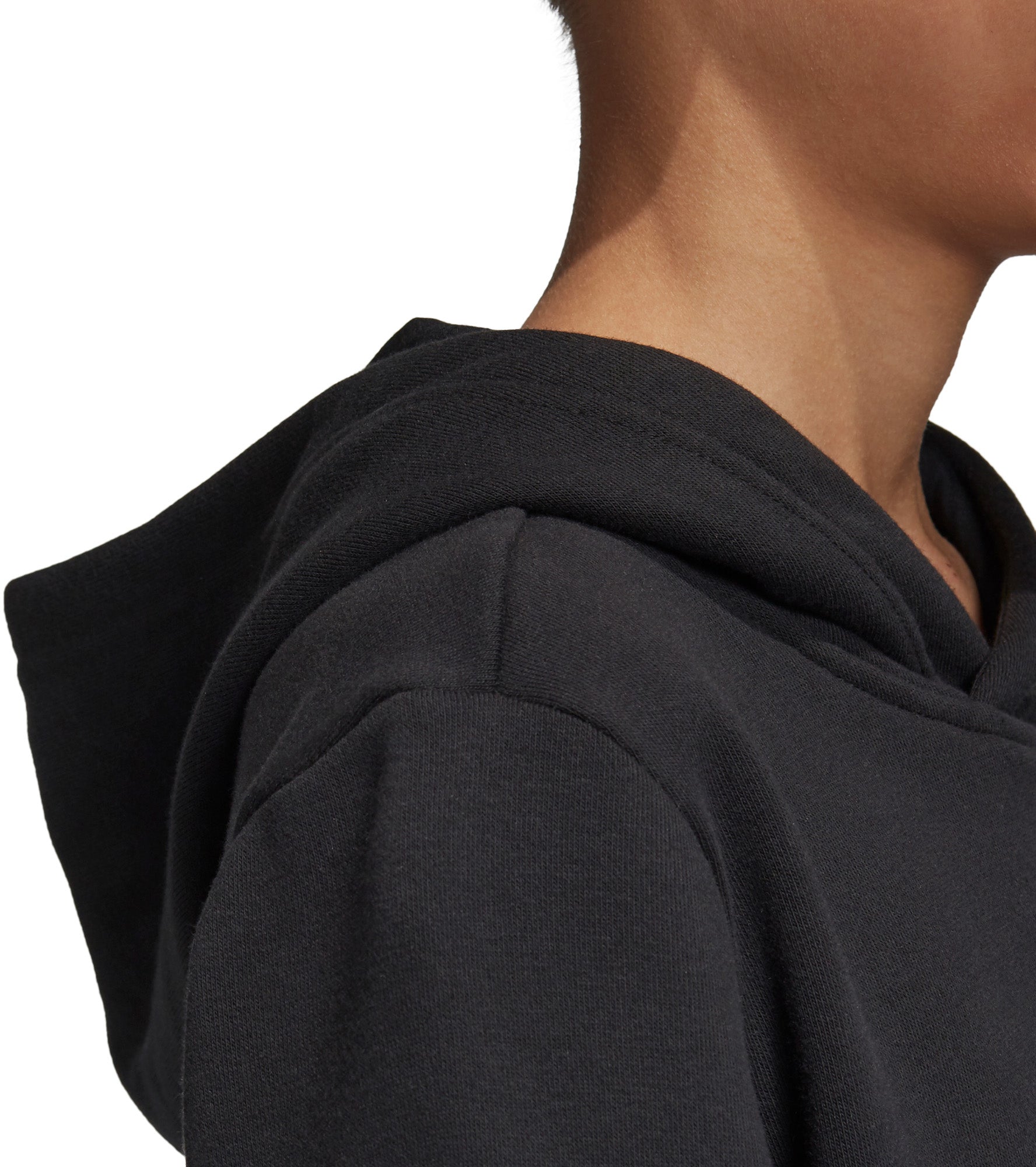 Must Haves Badge Of Sport Pullover