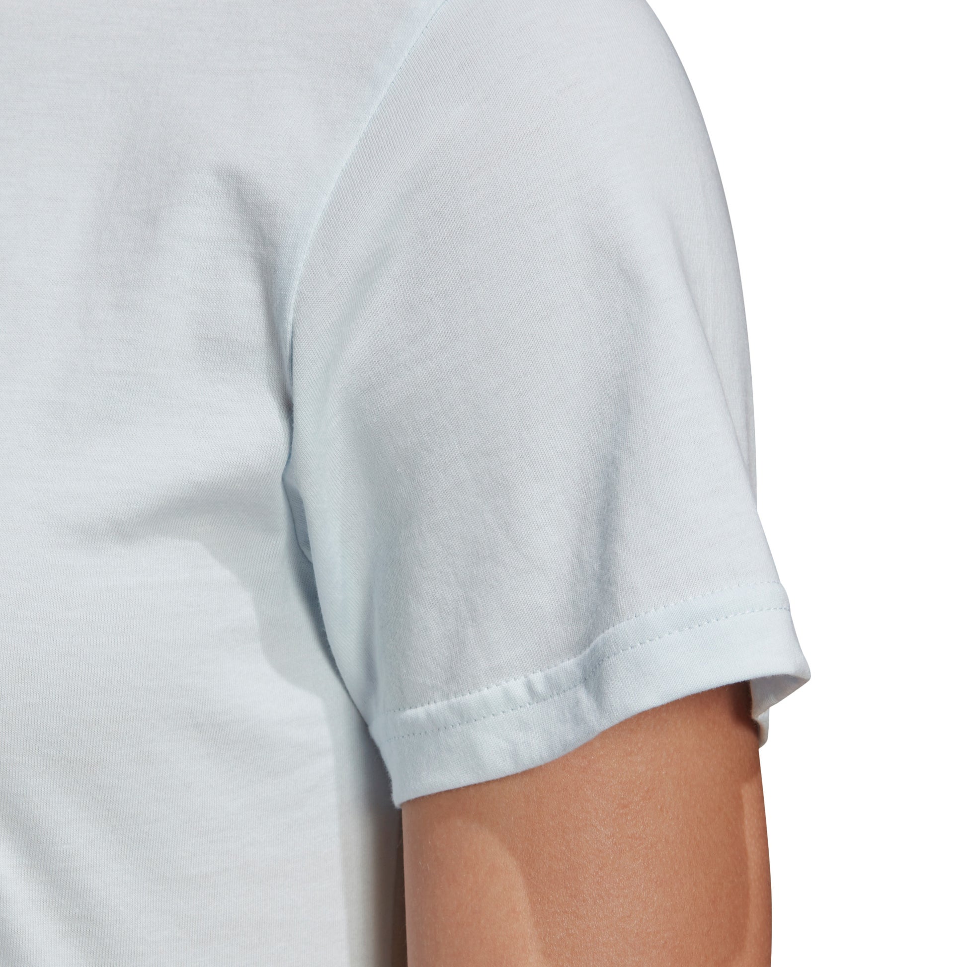 Must Haves Badge of Sport T-shirt