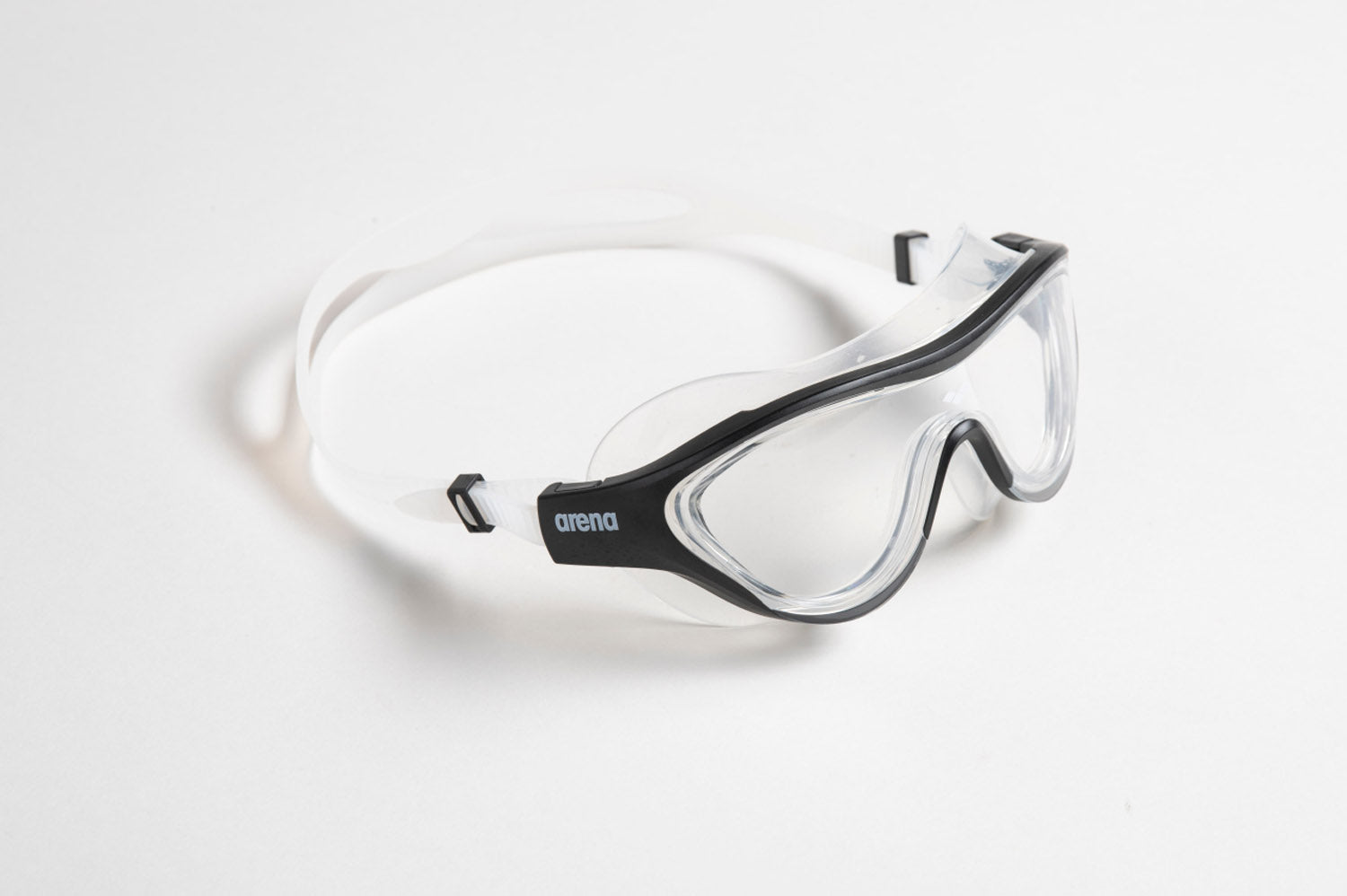 The One svømmebriller