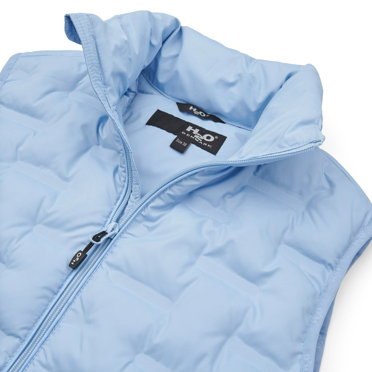 Lanea vest