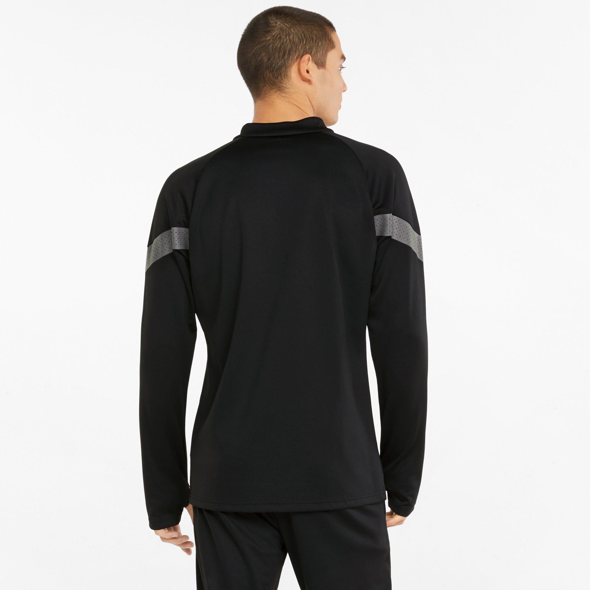 TEAMFINAL TRAINING 1/4 ZIP SWEATSHIRT