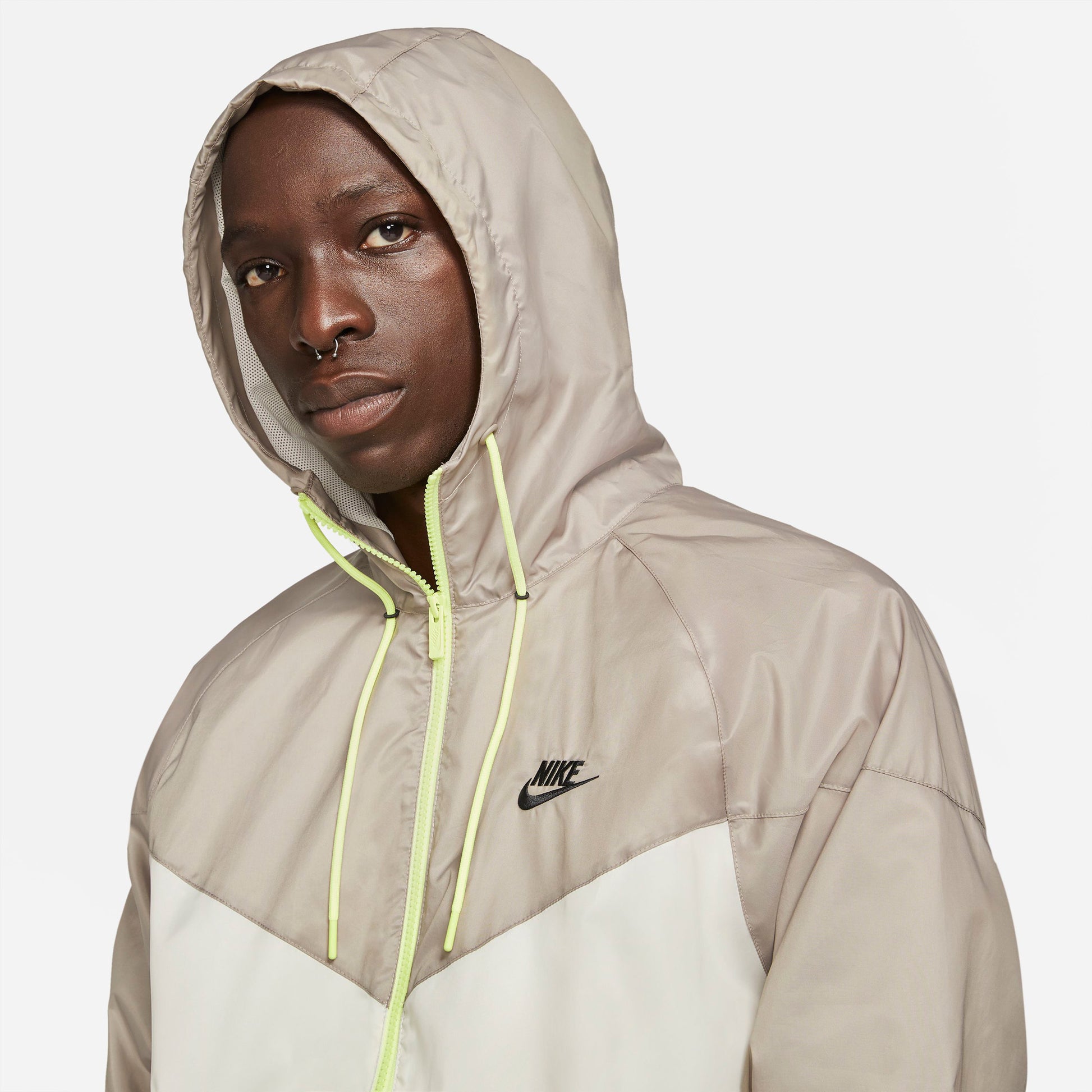 Sportswear Heritage Essential vindjakke