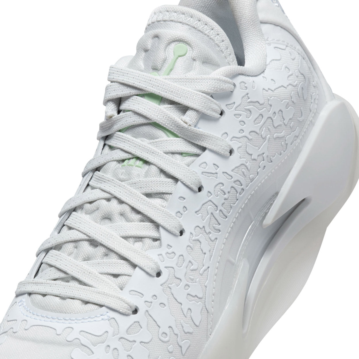 Jordan Zion 3 Sneakers