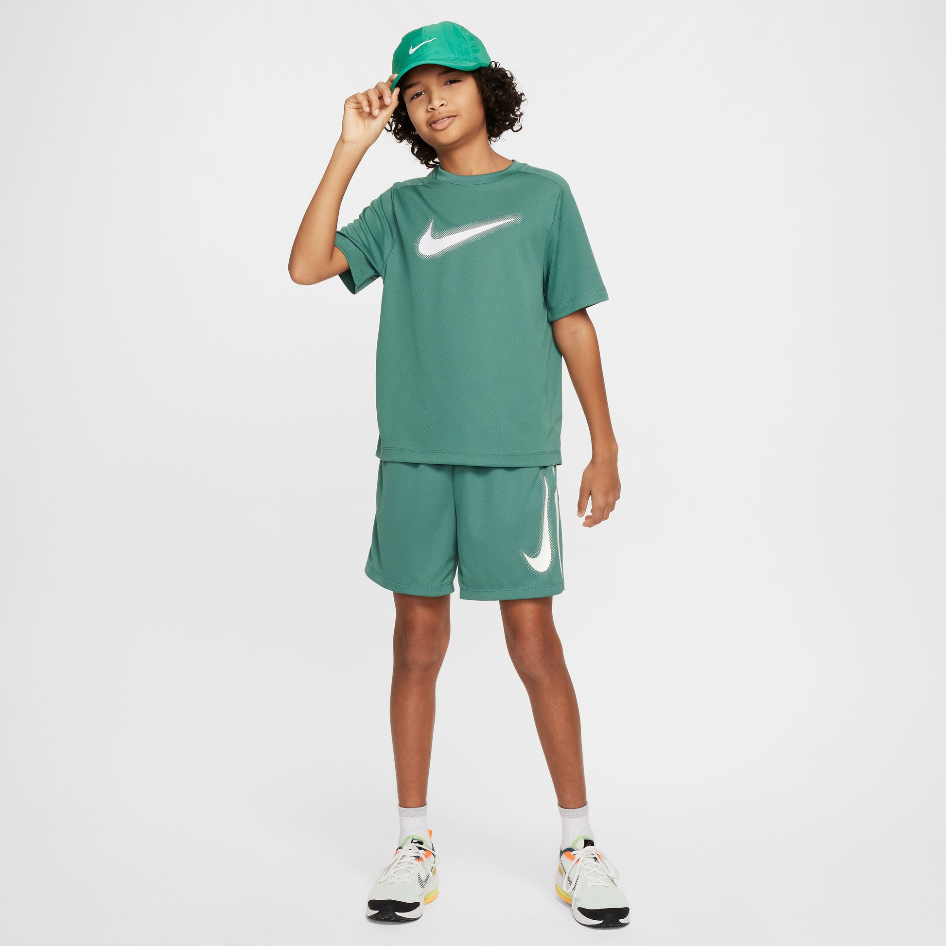 Dri-FIT Multi+ Graphic Training T-shirt