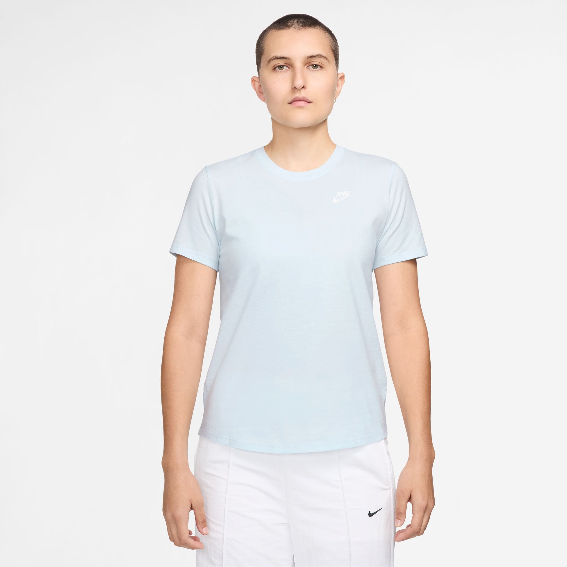 Sportswear Club Essentials T-shirt