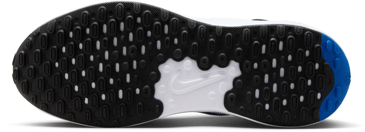 Revolution 7 sneakers