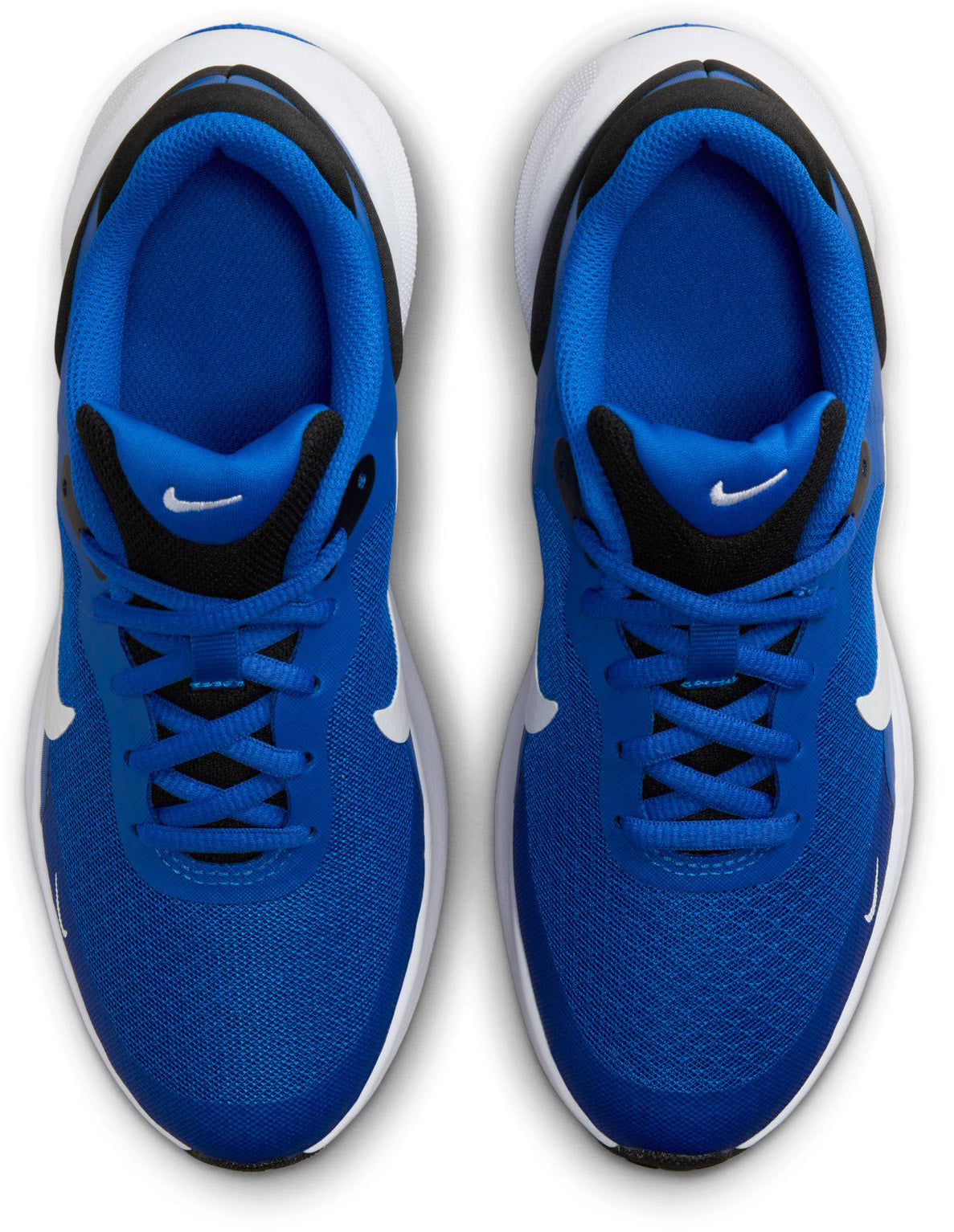 Revolution 7 sneakers