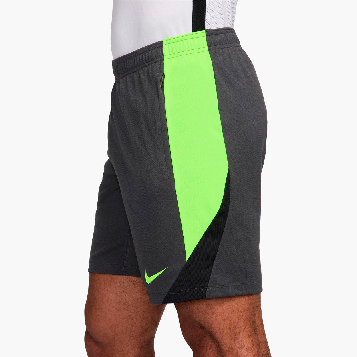 Strike Dri-FIT shorts