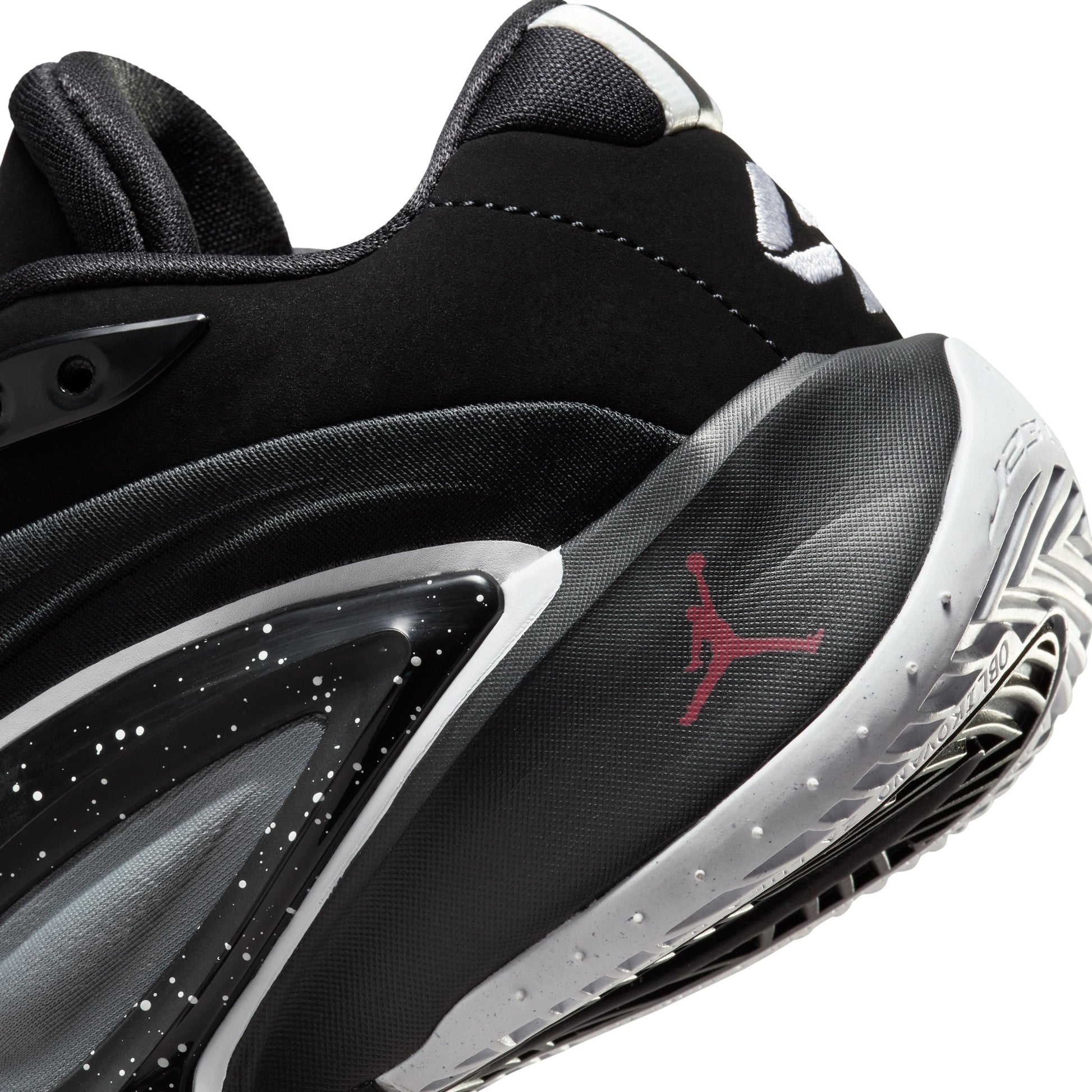 Jordan Luka 3 Sneakers