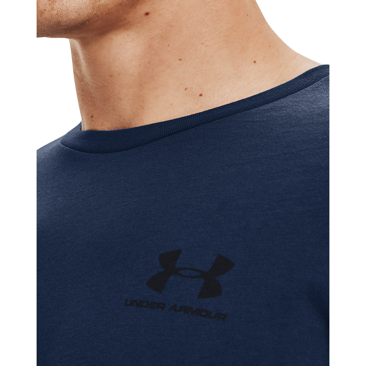 Sportstyle Left Chest T-shirt