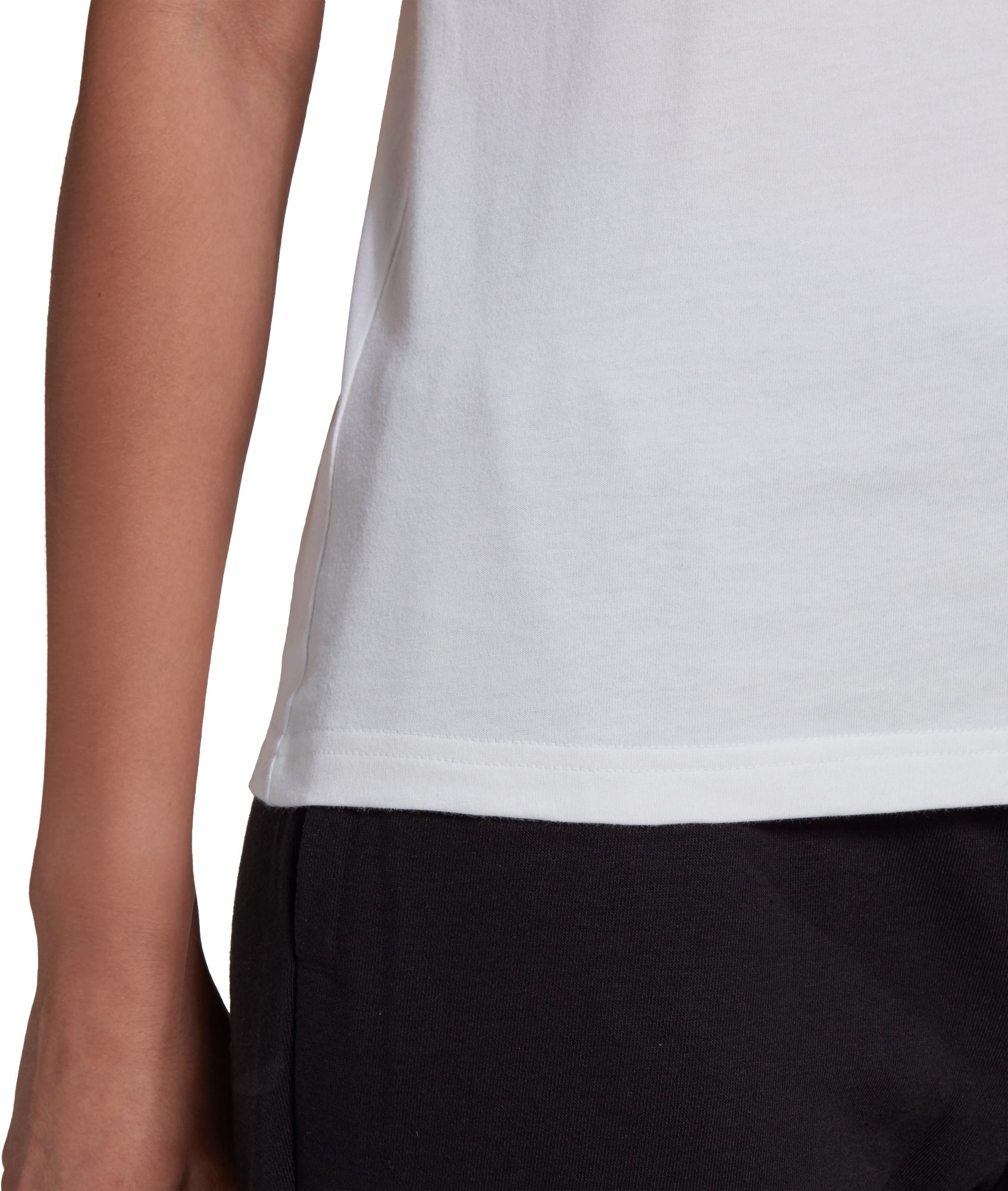 LOUNGEWEAR Essentials Logo T-shirt