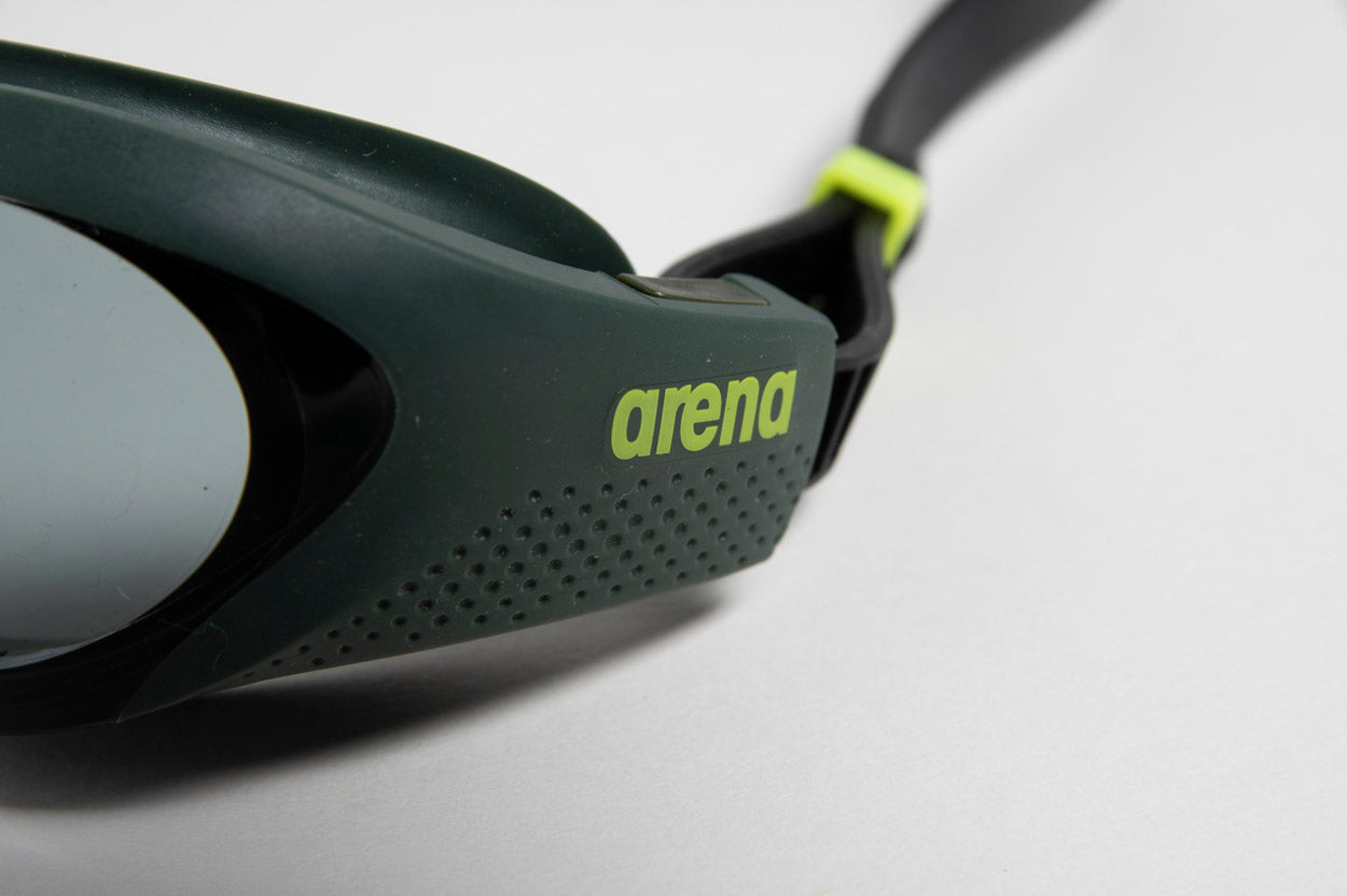 The One svømmebriller