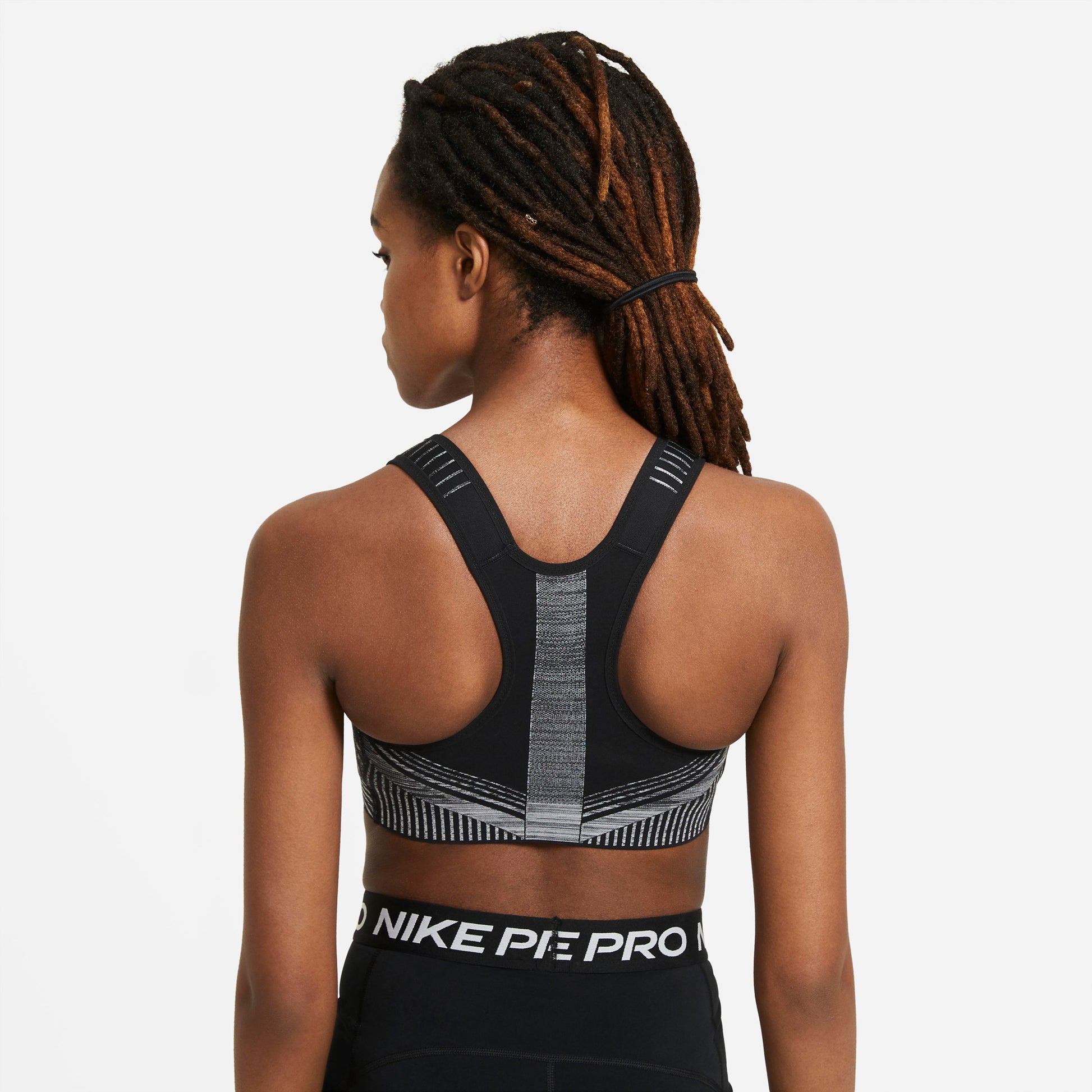 FE/NOM Flyknit High Support Sports Bra