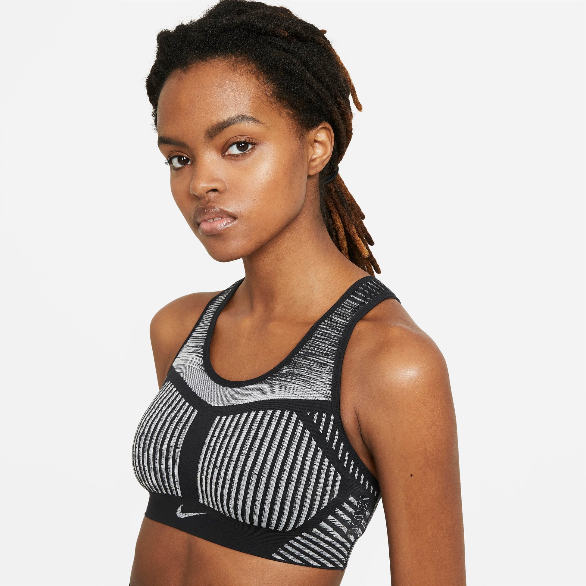 FE/NOM Flyknit High Support Sports Bra