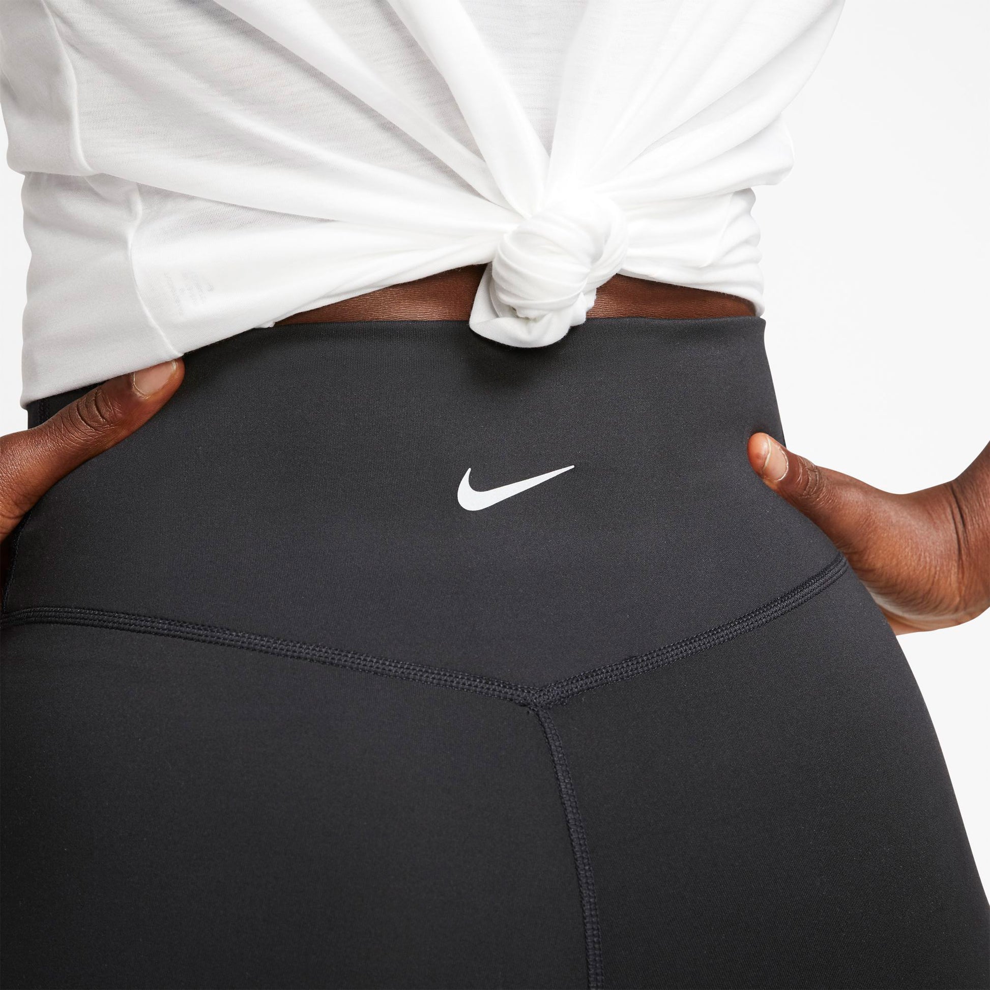 Swoosh Run Tight