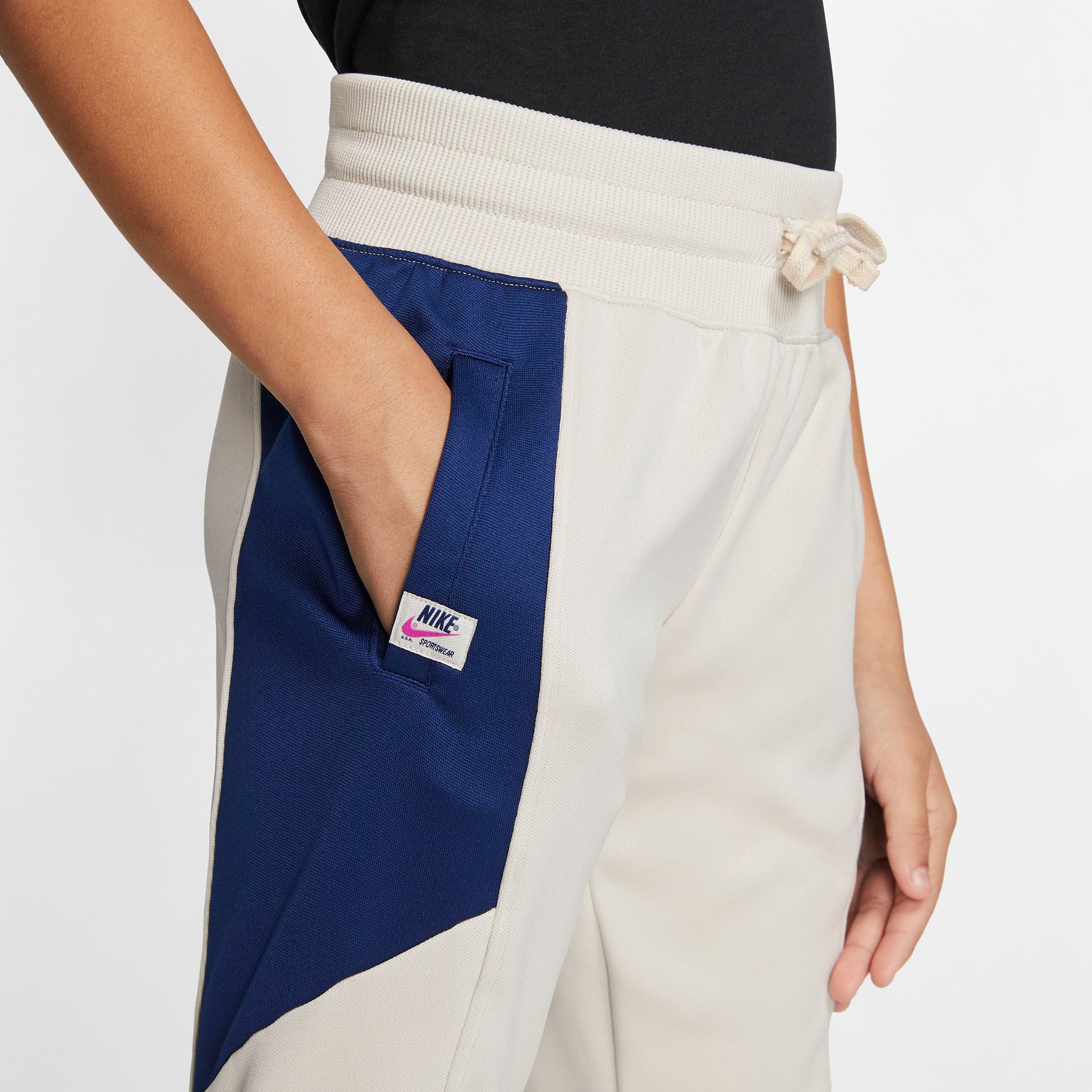 Sportswear Heritage Pants