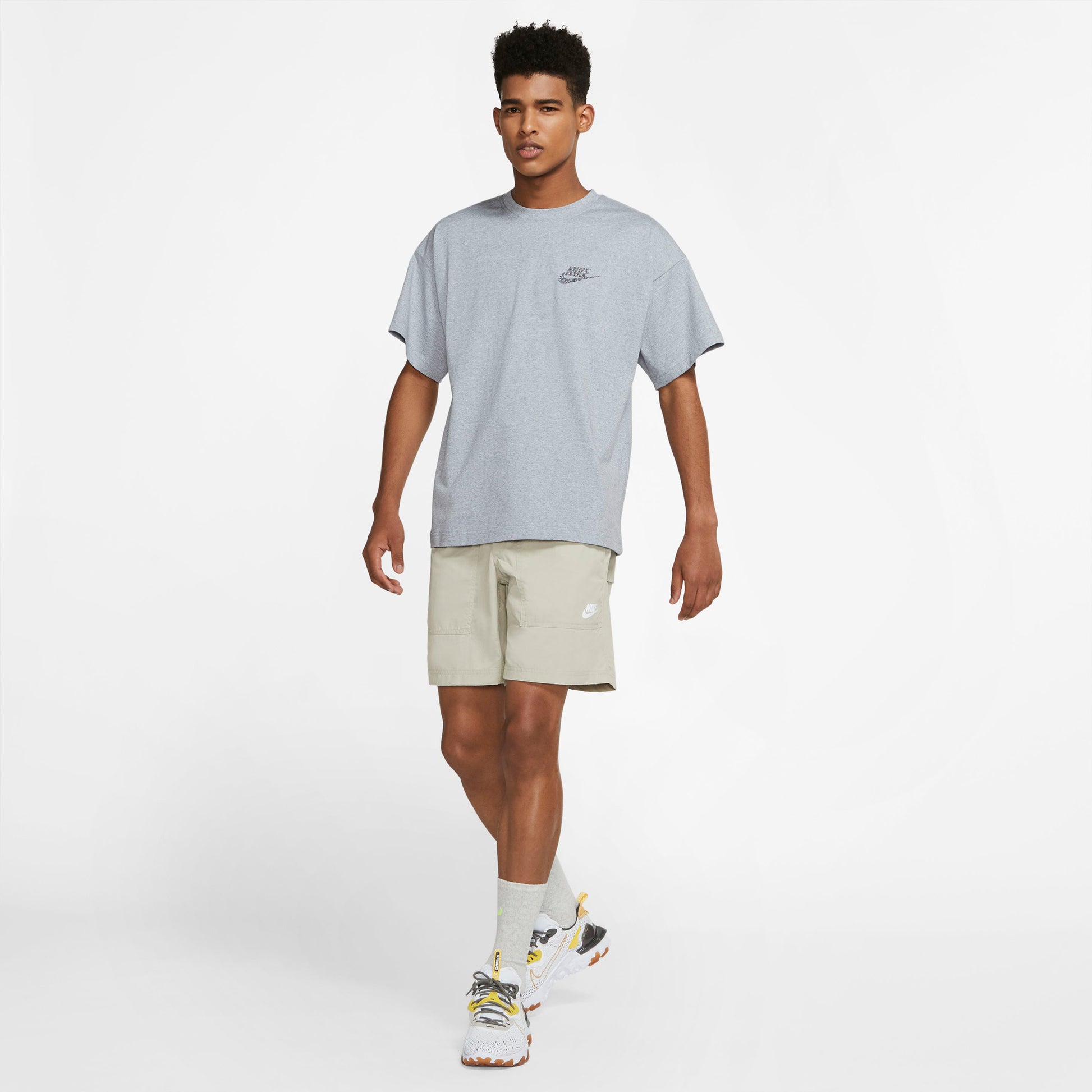 Sportswear Essentials T-shirt
