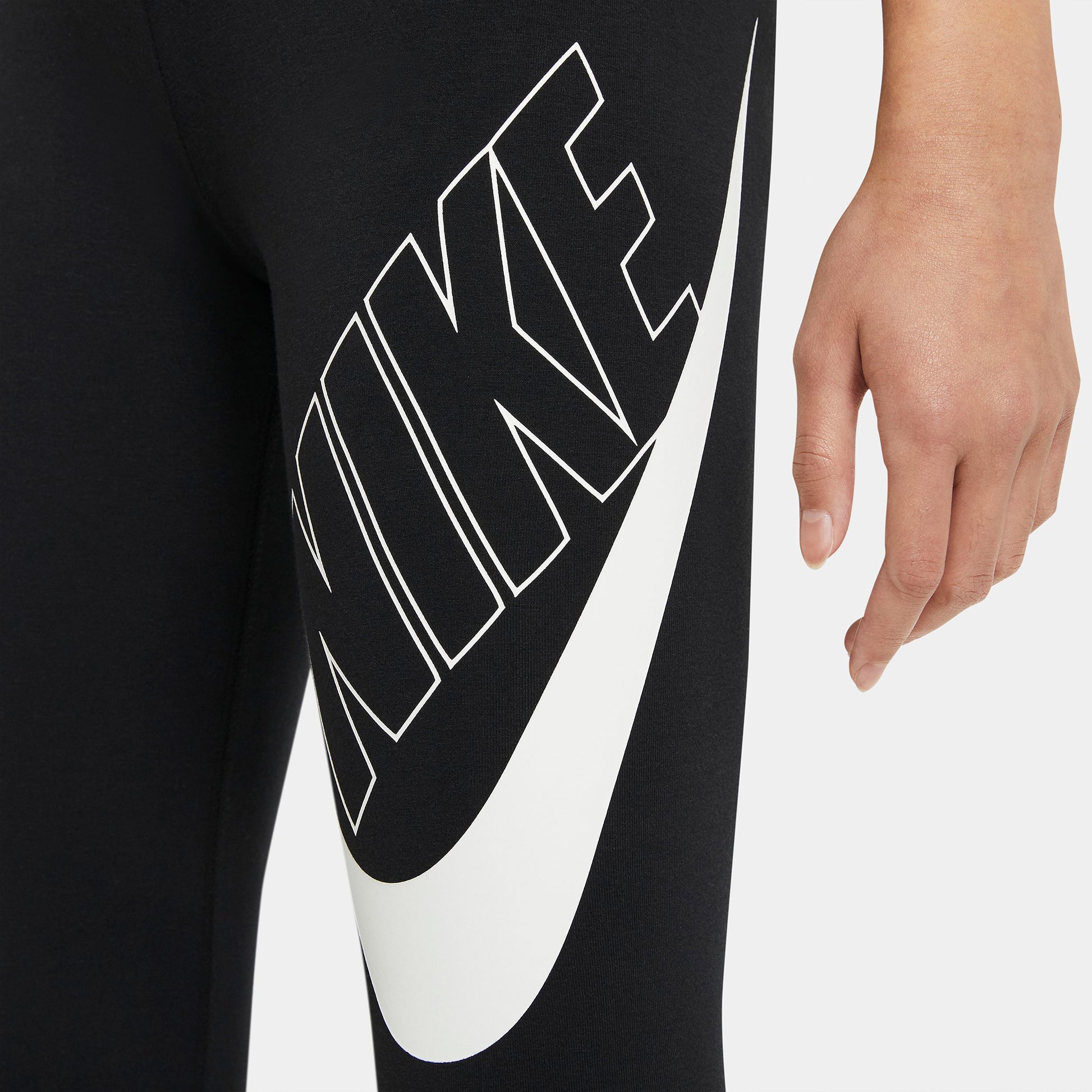 Sportswear favorites leggings