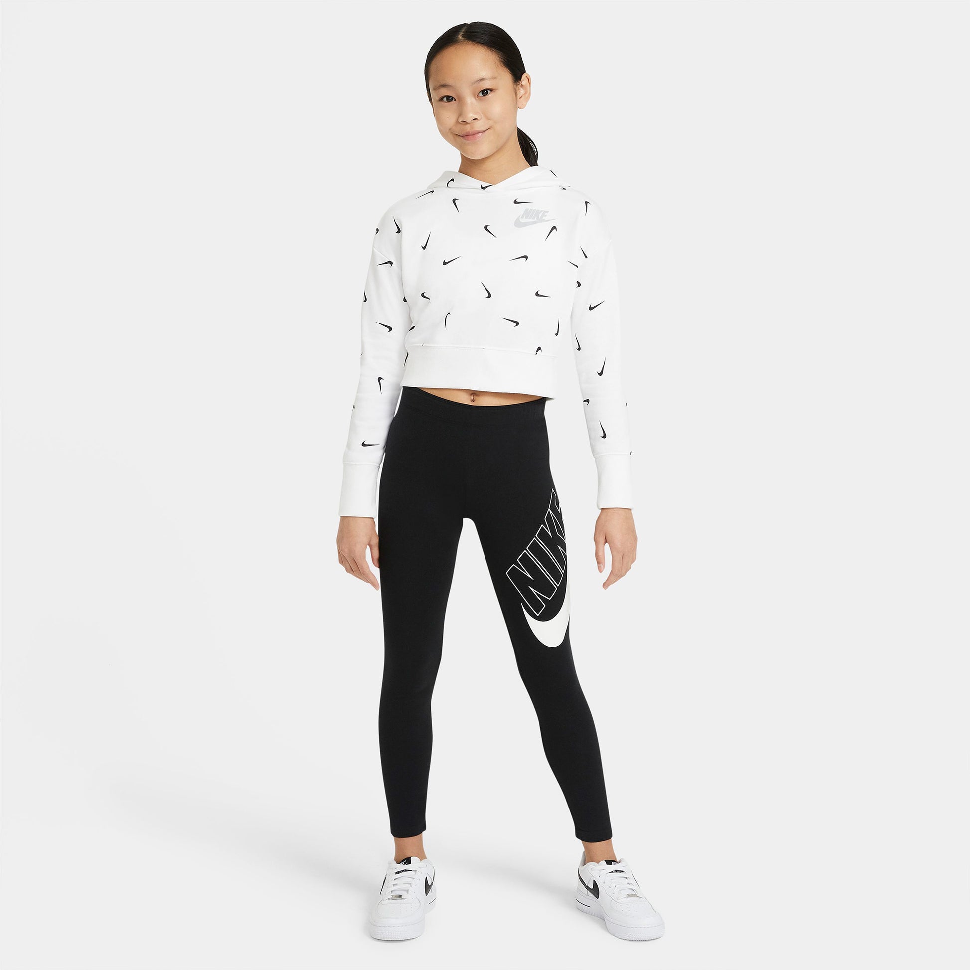 Sportswear favorites leggings