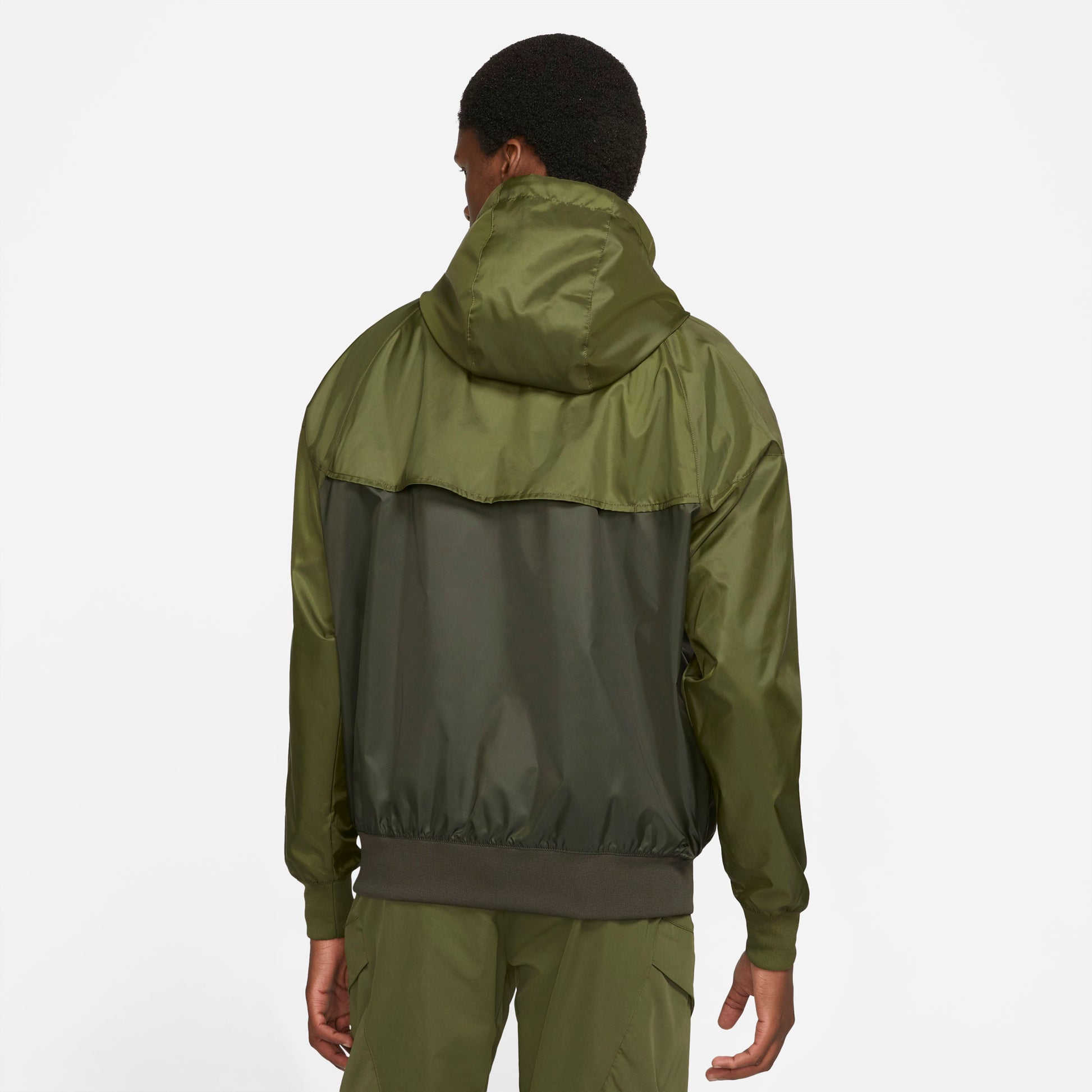 Sportswear Heritage Essential vindjakke