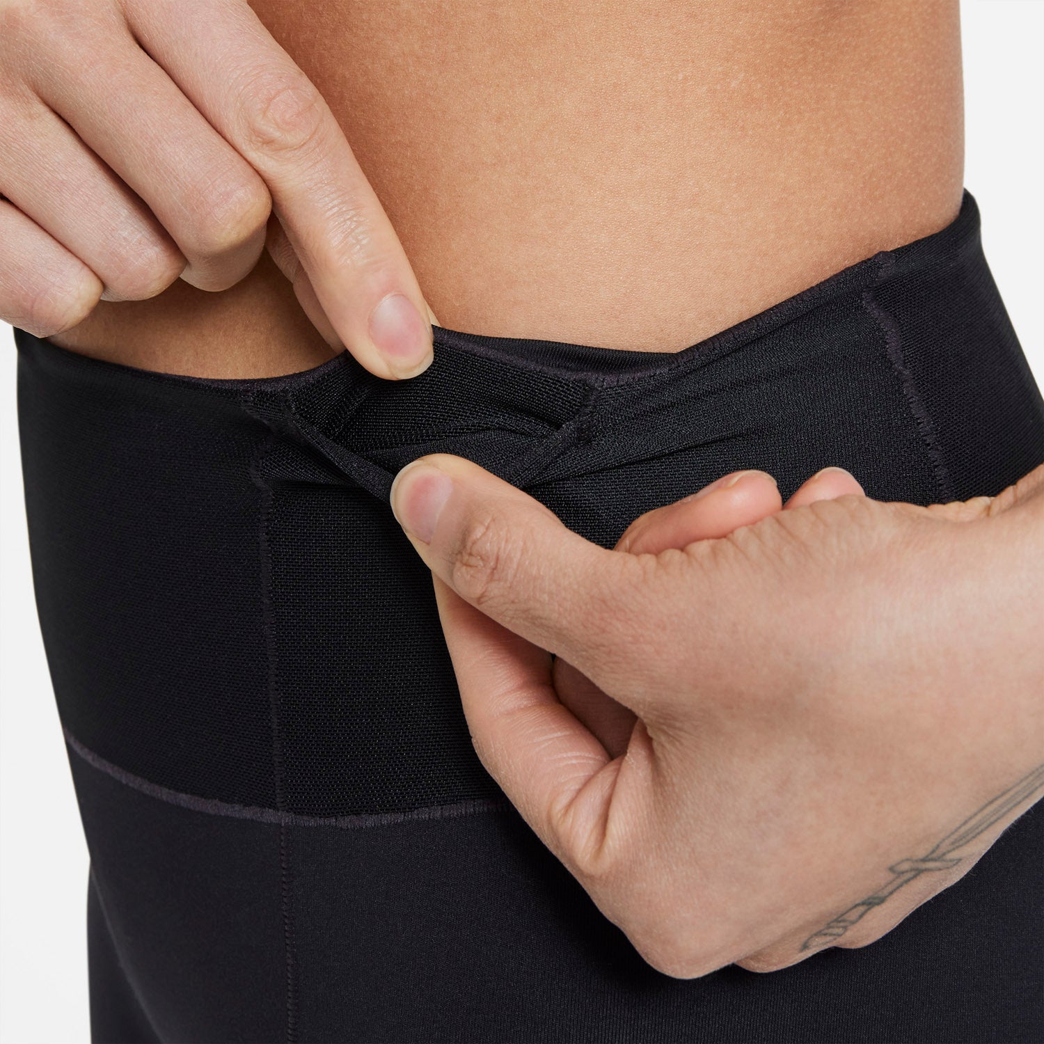 One Luxe Icon Clash tights