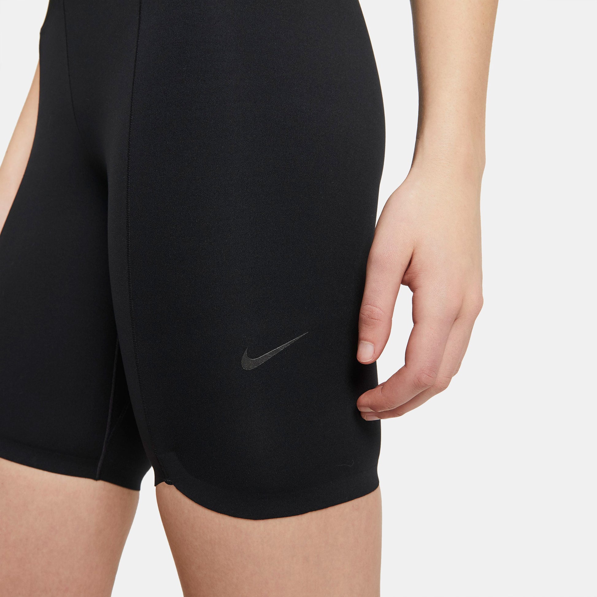 One Luxe Icon Clash 7" shorts