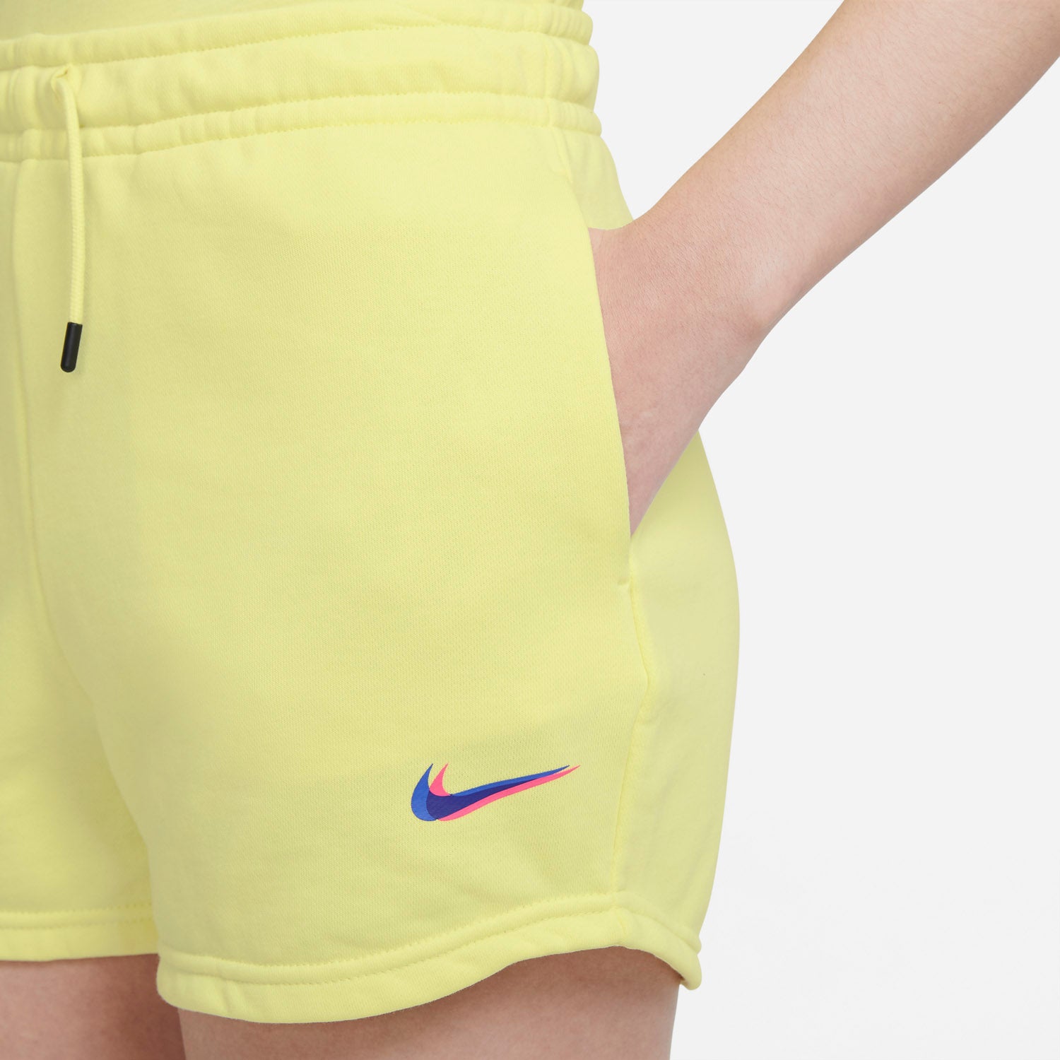 Sportswear Essential shorts