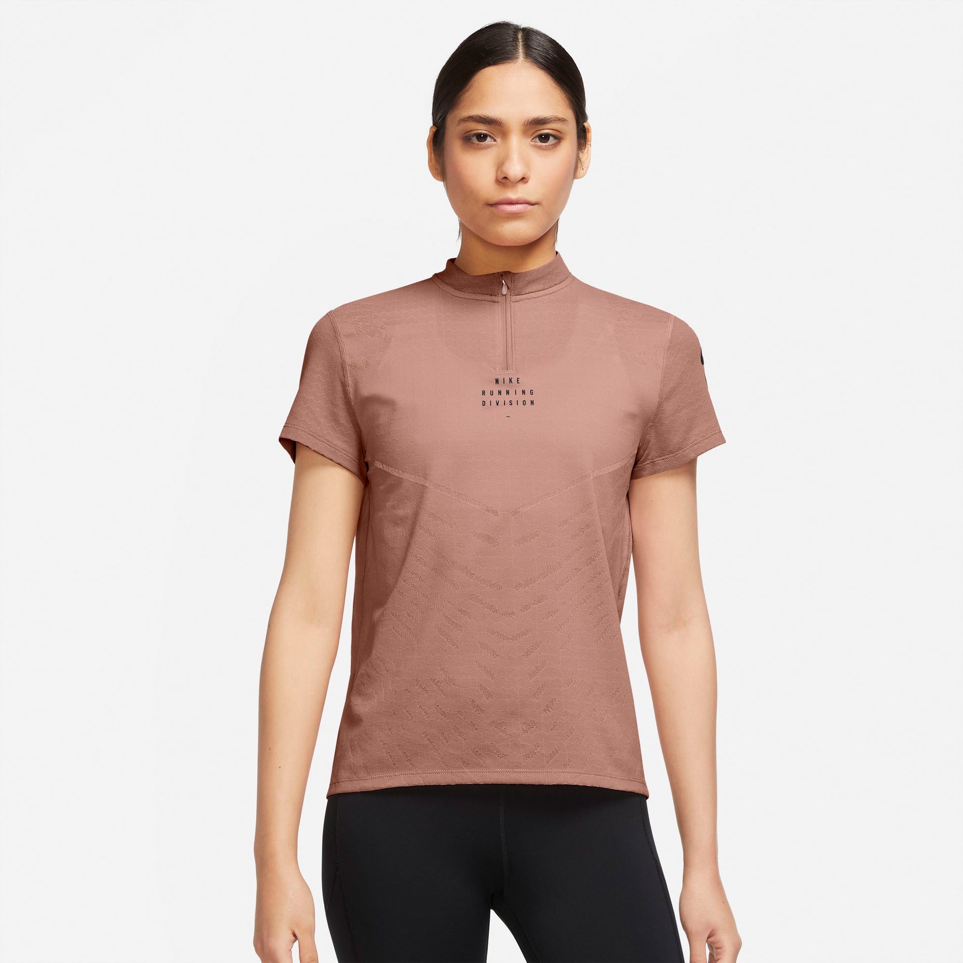 Dri-FIT ADV Run Division Engineered løbe T-shirt