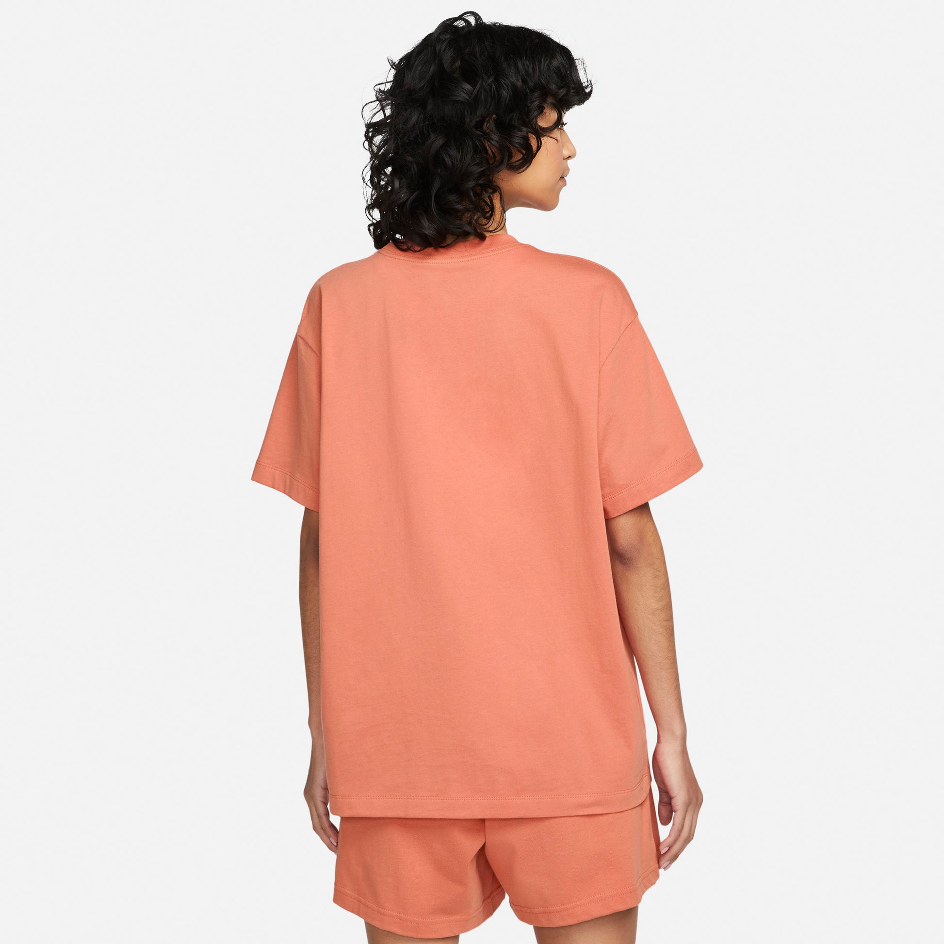 Sportswear Essential T-shirt