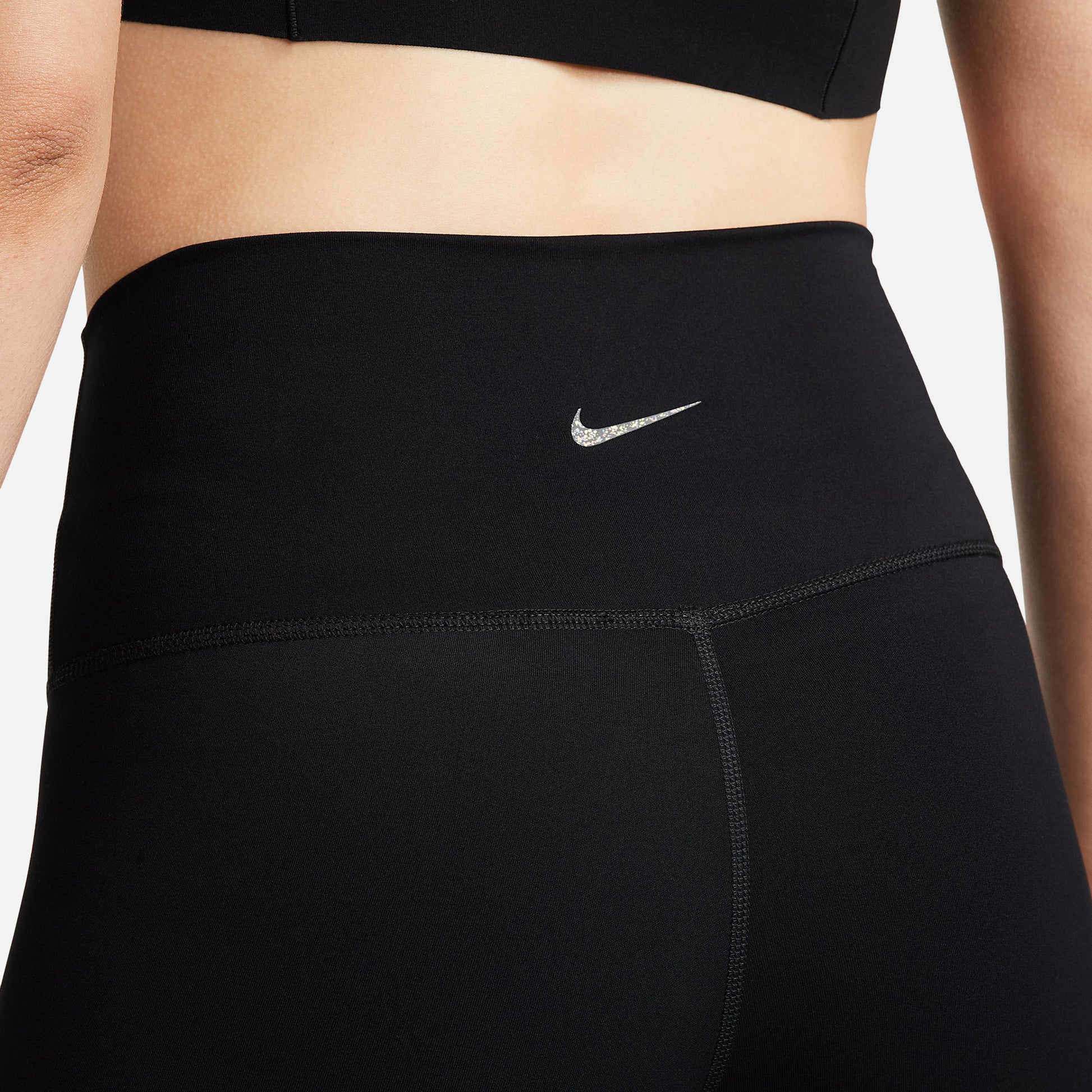 Yoga High-Waist 7" shorts