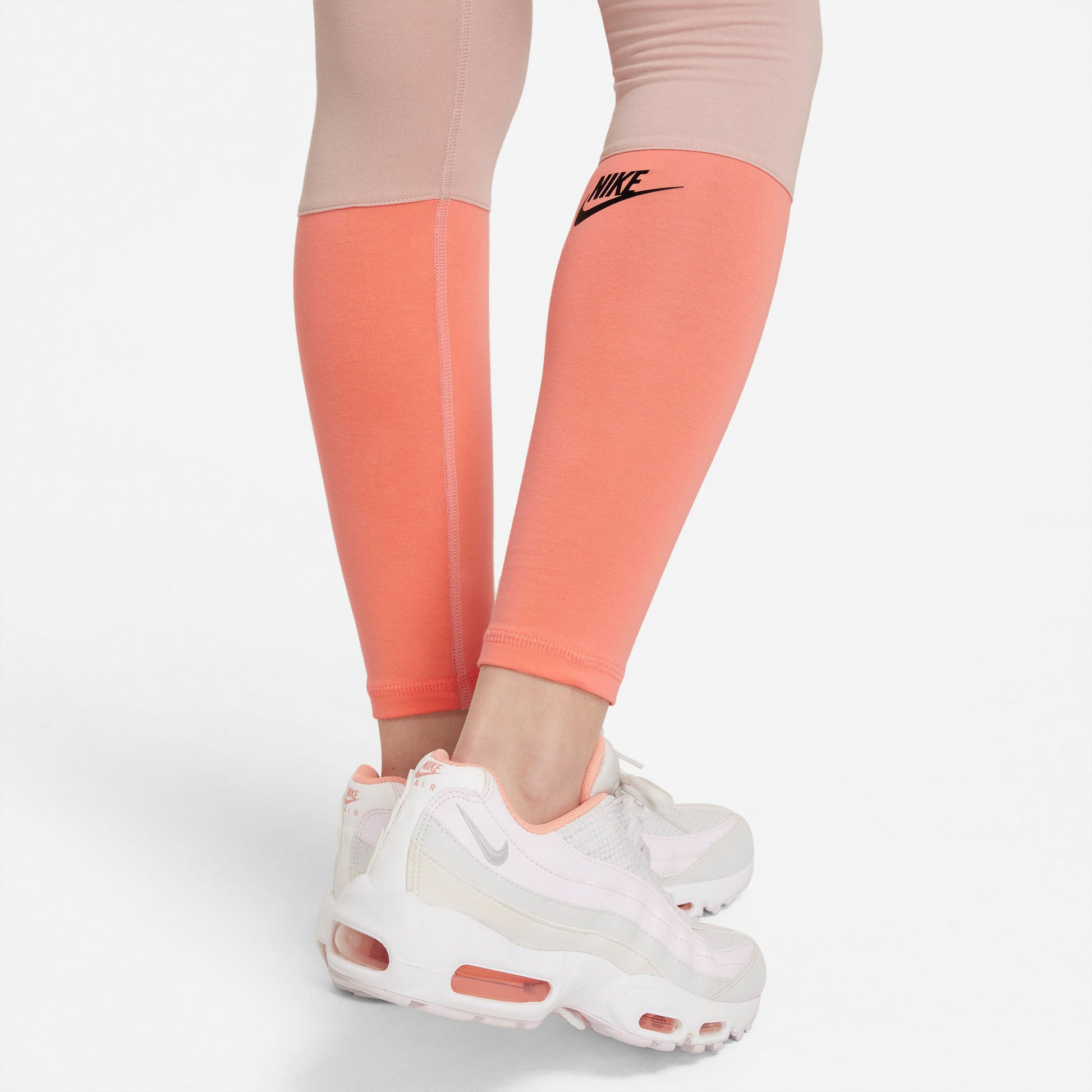 Sportswear High-Waisted leggings
