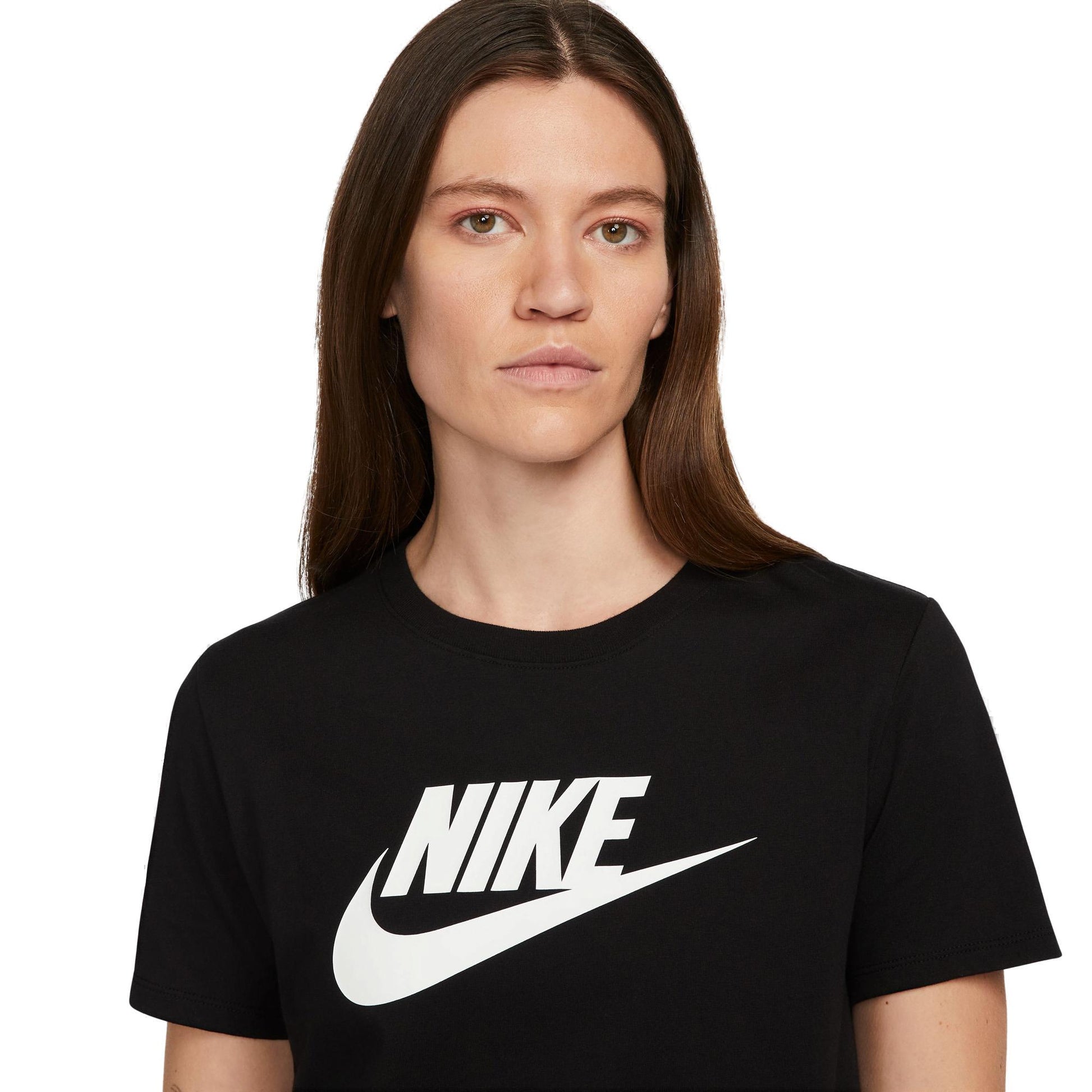 Sportswear Essentials Logo T-shirt