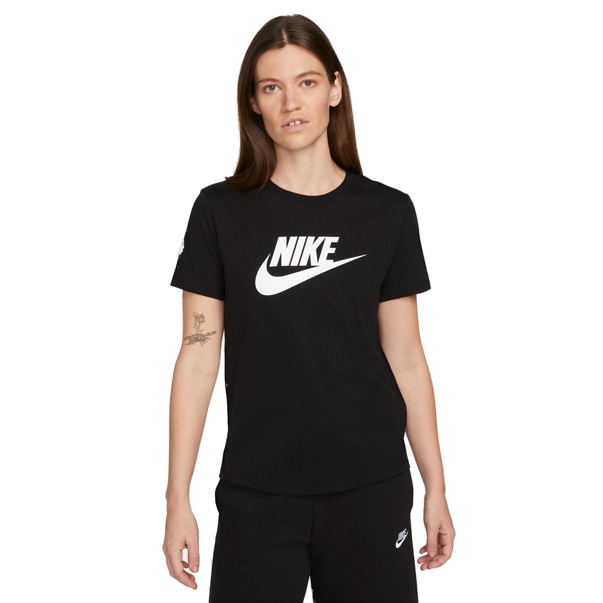 Sportswear Essentials Logo T-shirt