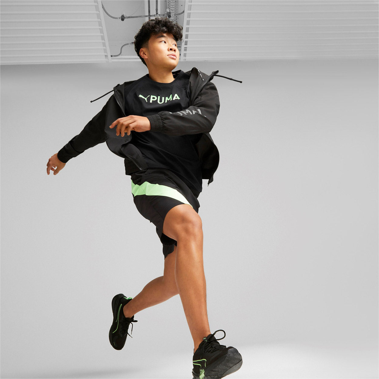 Fit 7" Stretch Woven shorts