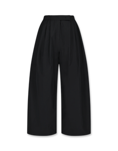 Three Tuck Banding Pants