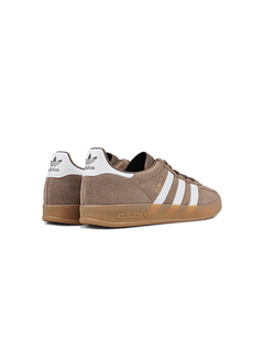 Gazelle Indoor