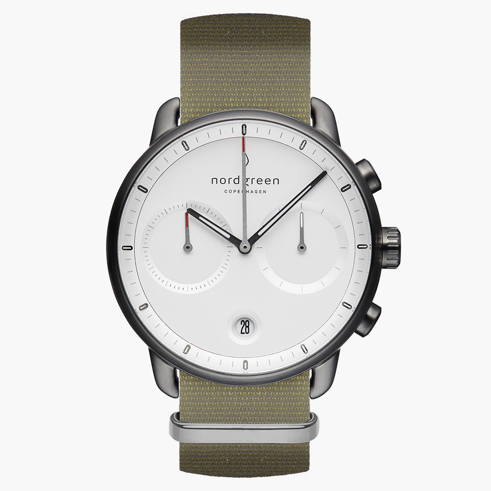 Nordgreen Pioneer Chronograph | 42mm 機能 & 10 ATM