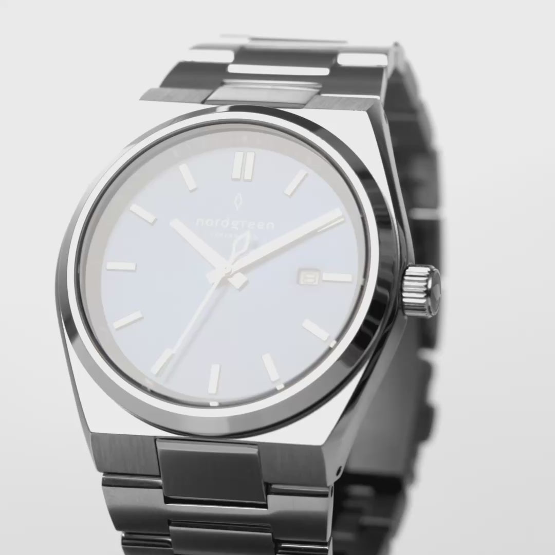 Nordgreen Succession | 41mm Blue Dial Silver Link
