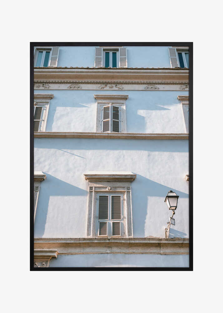 Blue tones of Rome - Italy travel photography ||
