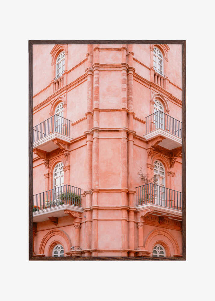 Pastel Pink Umbria | Italy travel photography