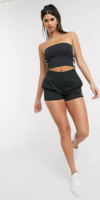 🎁 adidas Originals adicolor three stripe shorts in black - black / 34