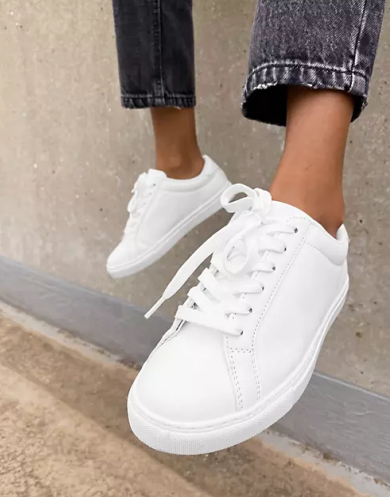 ASOS DESIGN Drama trainers in white